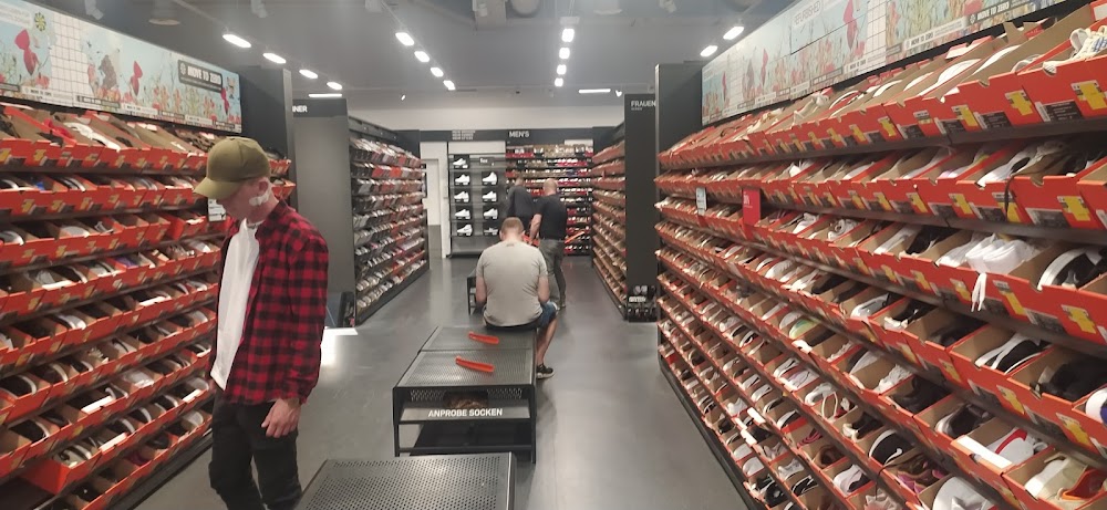 nike clearance store sindorf