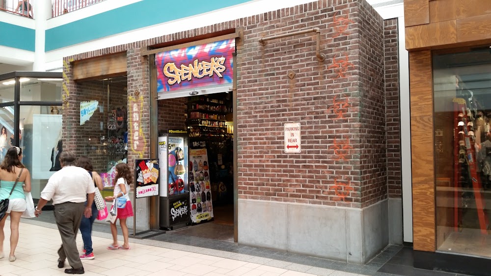 Spencer Gifts Syracuse NY